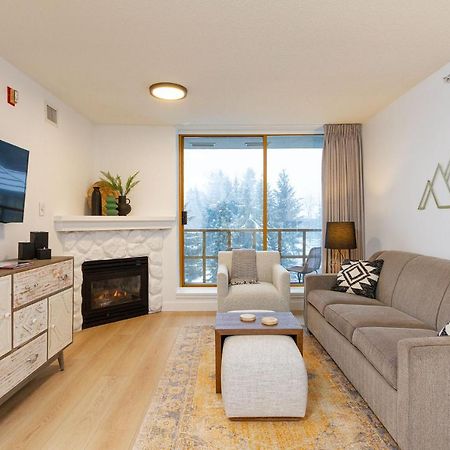 Renovated 1Bed-1Bath In Village With Pool, Hot Tub, And Sauna Whistler Exterior foto