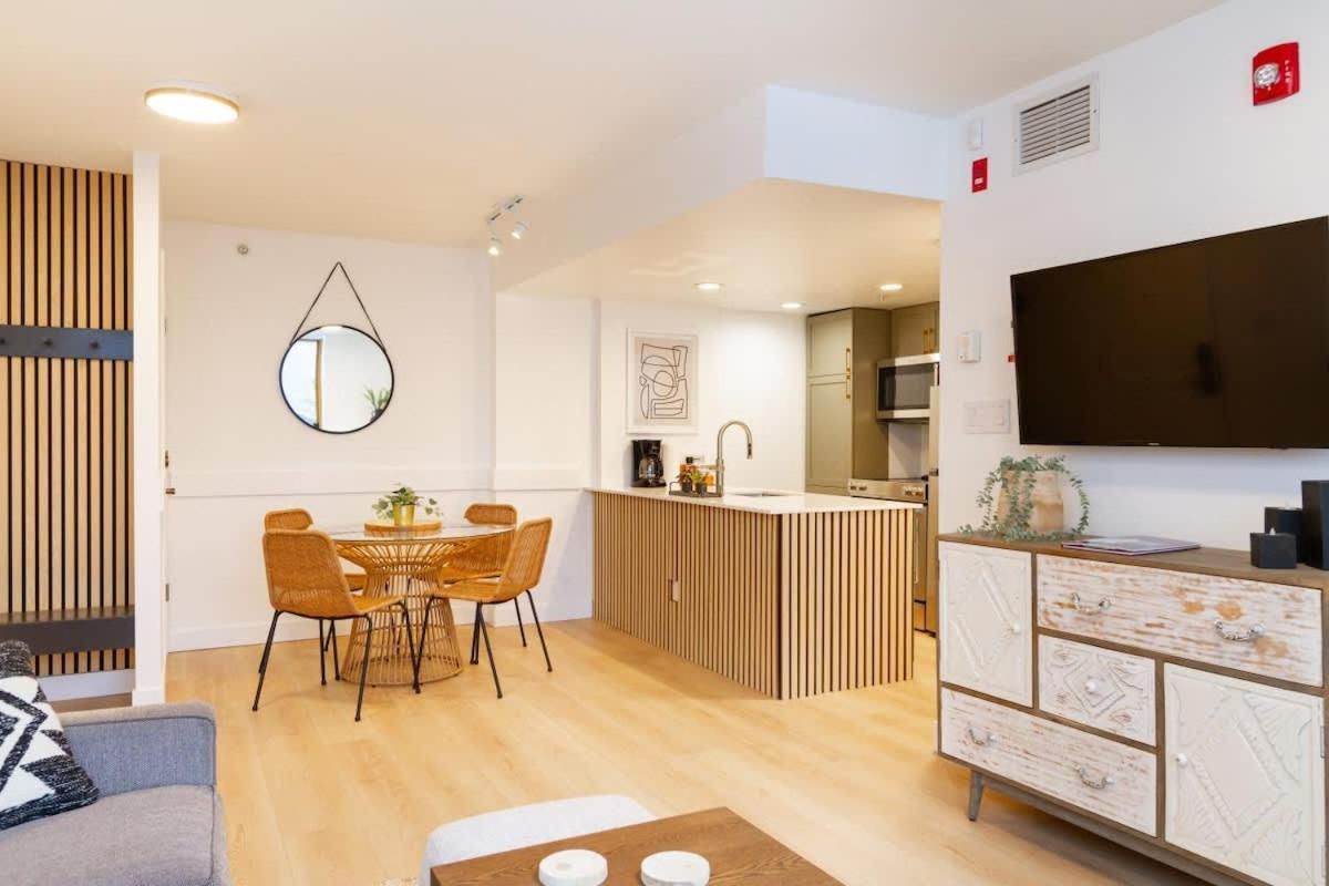 Renovated 1Bed-1Bath In Village With Pool, Hot Tub, And Sauna Whistler Exterior foto