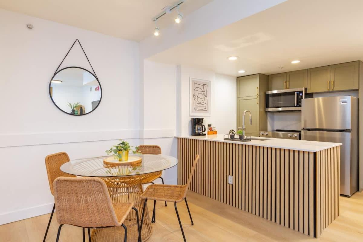 Renovated 1Bed-1Bath In Village With Pool, Hot Tub, And Sauna Whistler Exterior foto